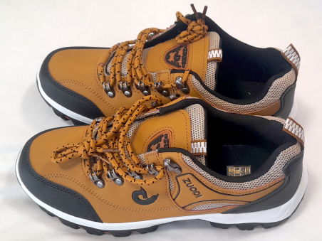 Outdoor- und Treckingschuhe